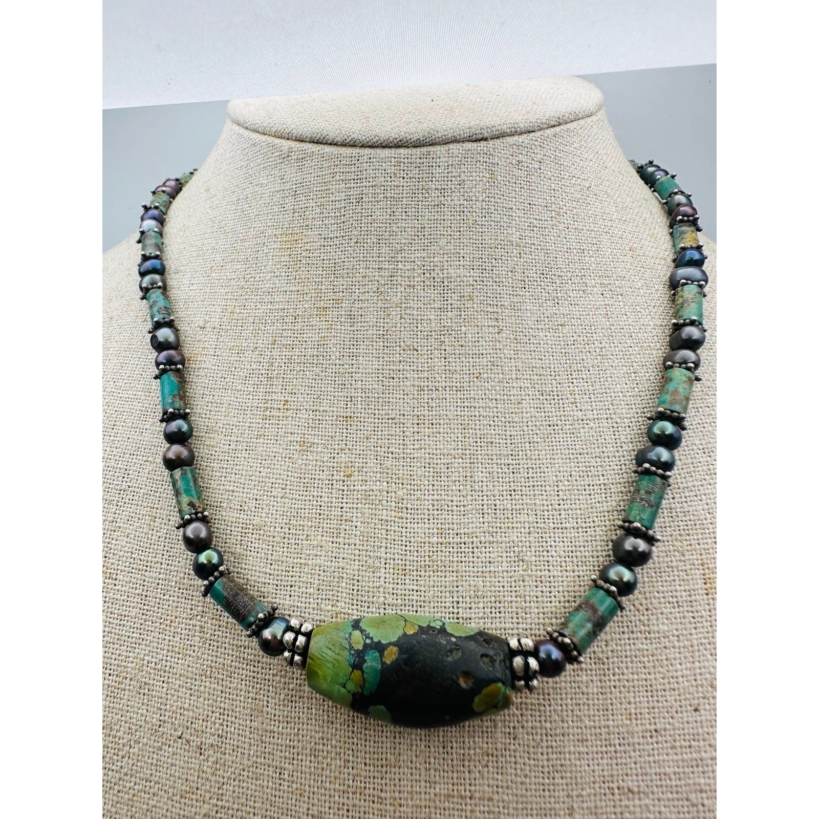 Natural Turquoise Black Freshwater Pearl Toggle Necklace 18 275$